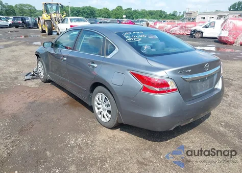 2015 Nissan Altima 2.5 S z USA, uszkodzony, nr VIN 1N4AL3AP9FC487401